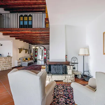 Concetta Villa *